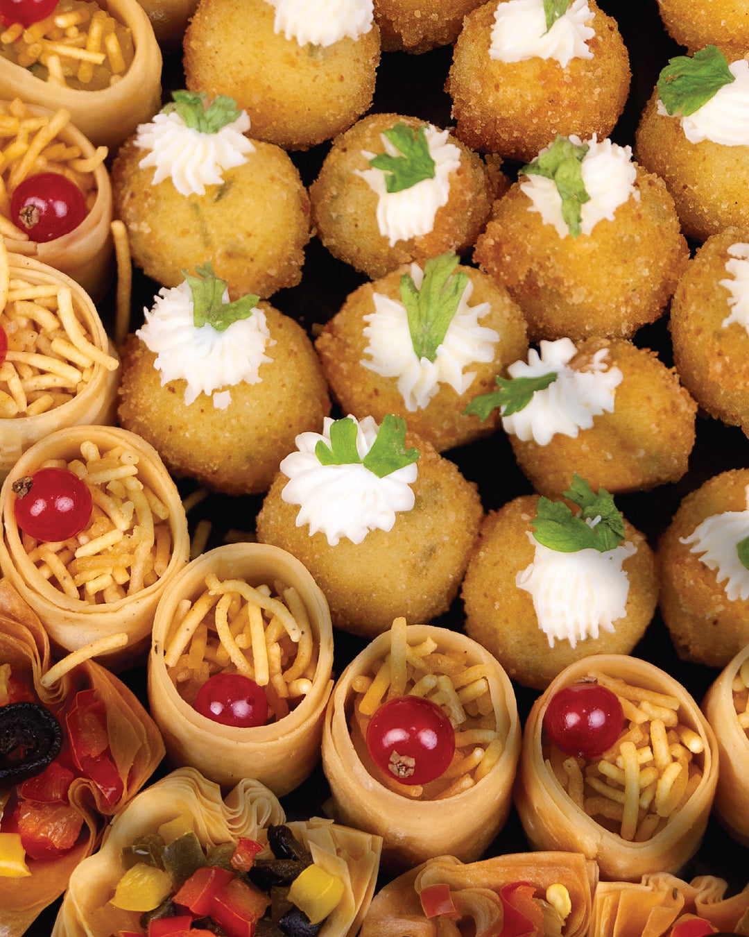 Signature Tray Mawaleh (60 Pieces)