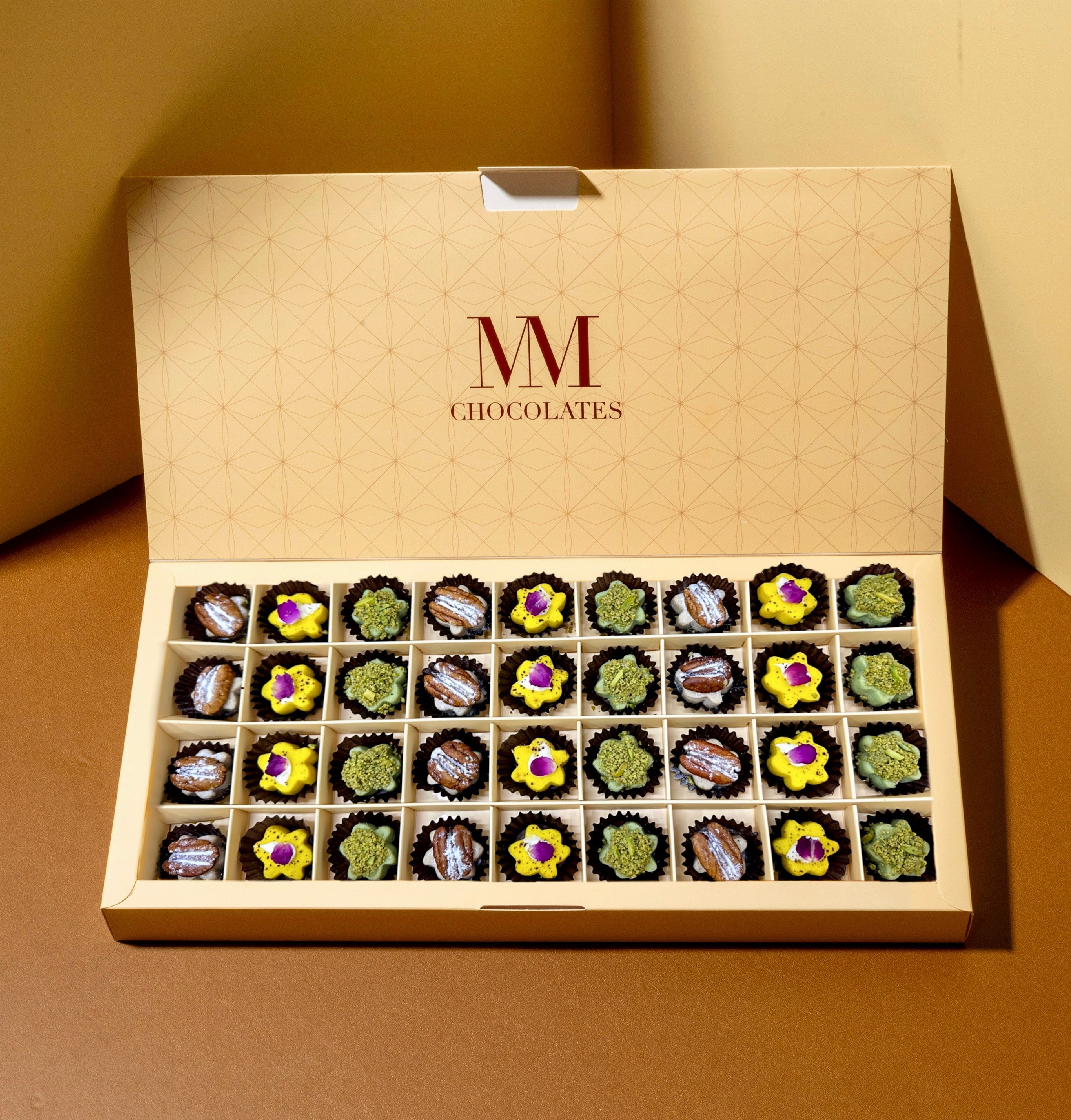 Mini Bahraini Biscuit box