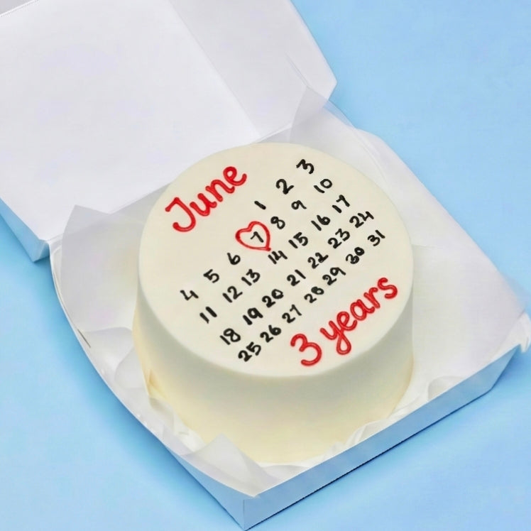 Custom calendar cake